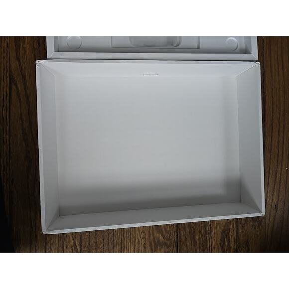 Apple MacBook Pro 2022 13-inch with Apple M2 chip Model A2338 EMPTY BOX ONLY - Picture 4 of 4